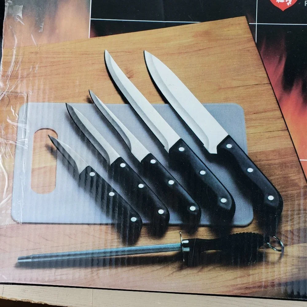 Kuchenstolz 6-Piece Cutlery Set Cutting Board NWT